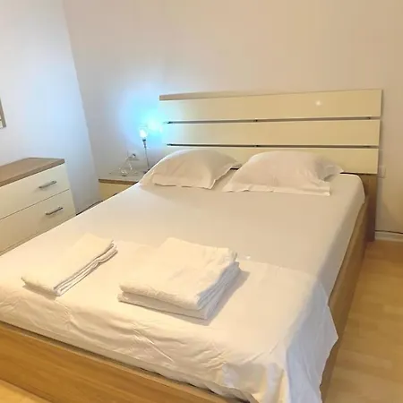 Apartman Sunlit Heaven In Tirana