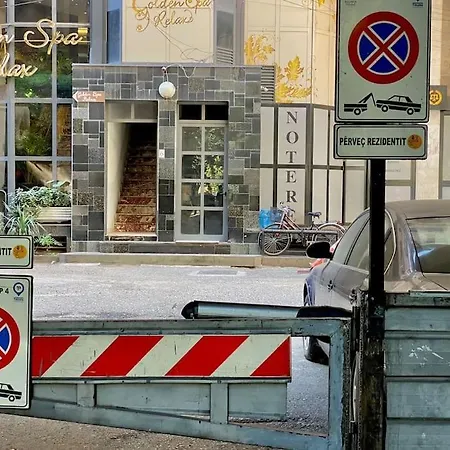 Lägenhet Sunlit Heaven In Tirana