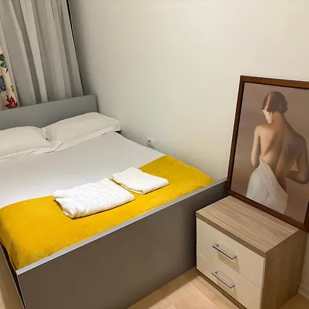 Apartamento Sunlit Heaven In Tirana